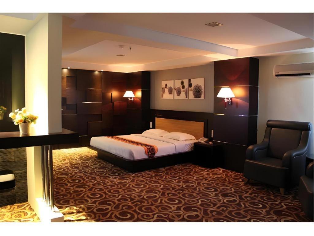 89 Hotel Batam Nagoya Esterno foto