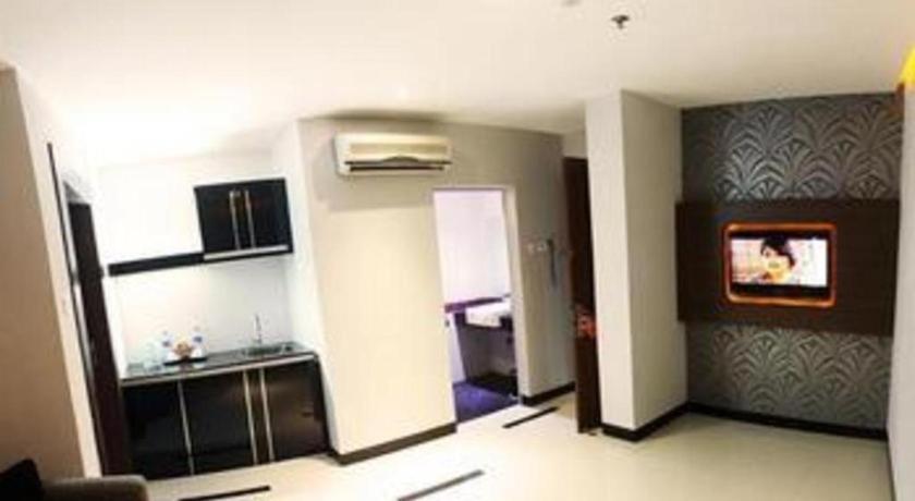 89 Hotel Batam Nagoya Esterno foto