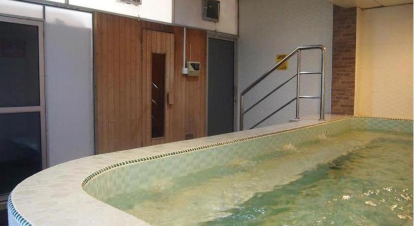 89 Hotel Batam Nagoya Esterno foto