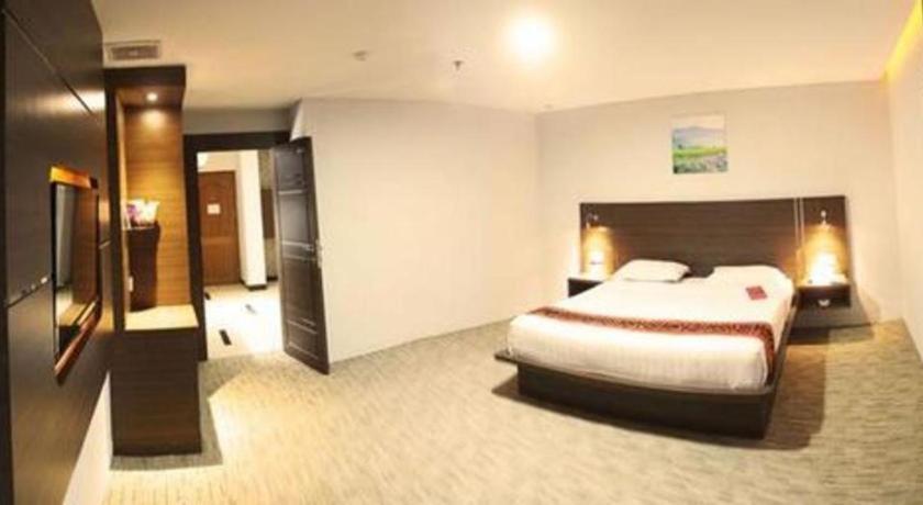 89 Hotel Batam Nagoya Esterno foto