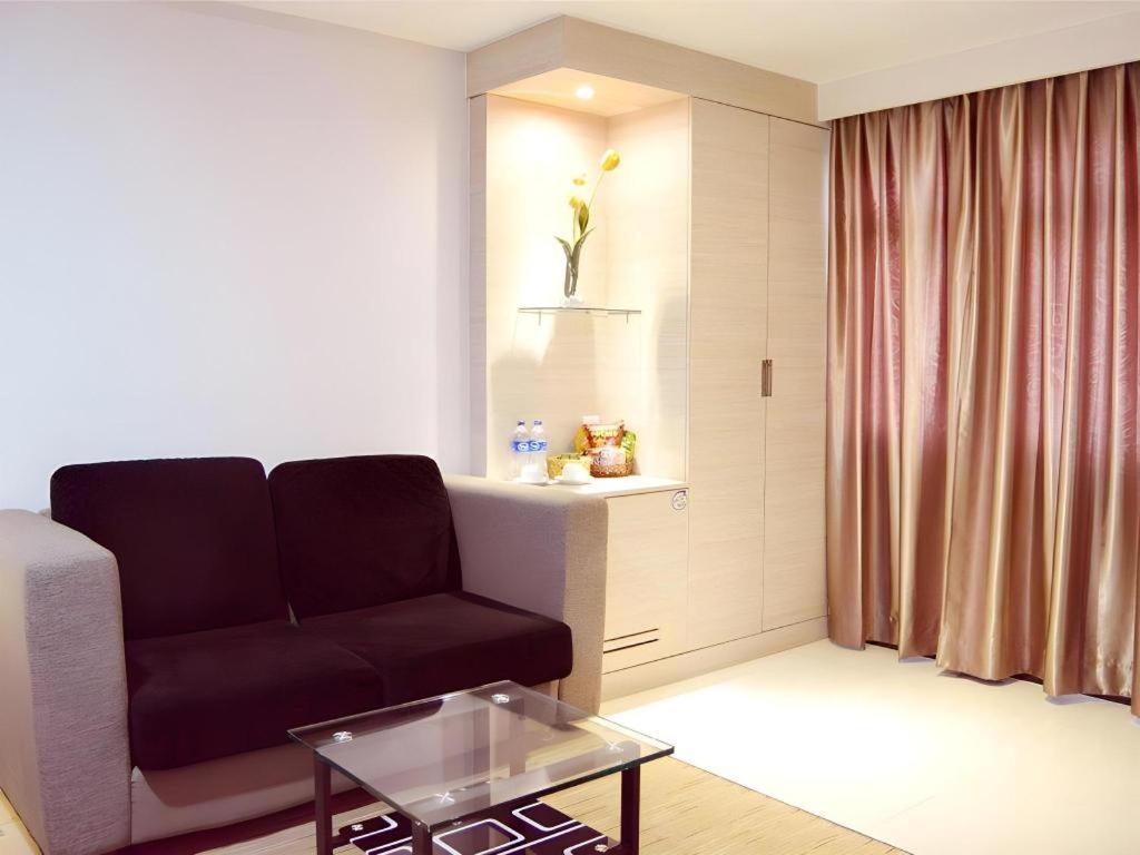 89 Hotel Batam Nagoya Esterno foto