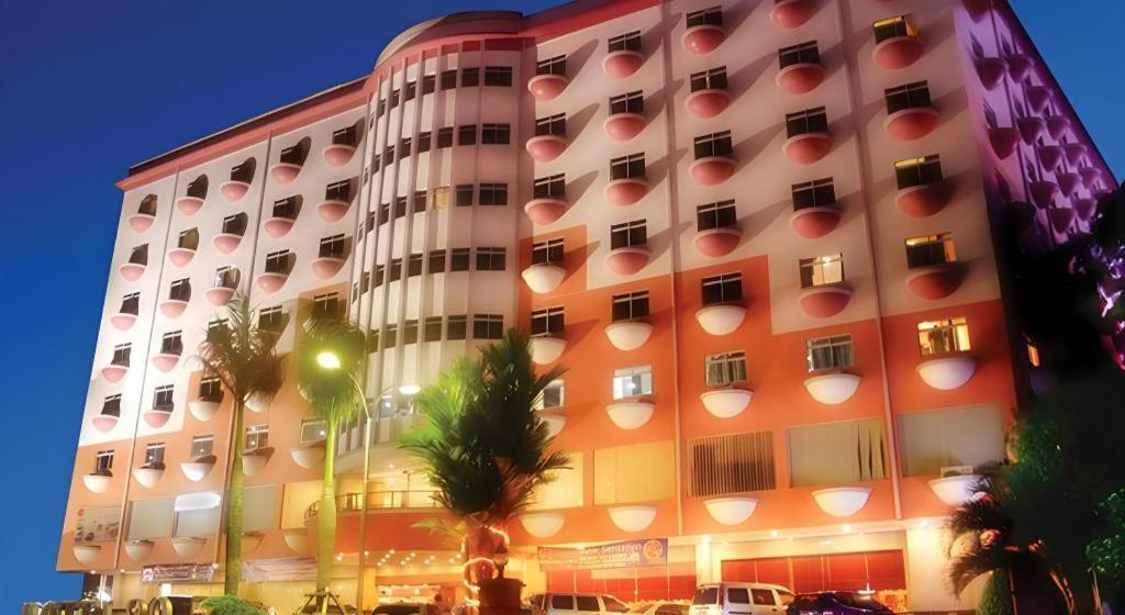 89 Hotel Batam Nagoya Esterno foto