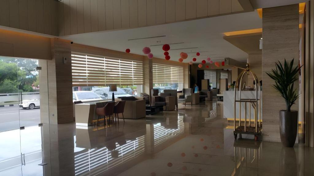89 Hotel Batam Nagoya Esterno foto
